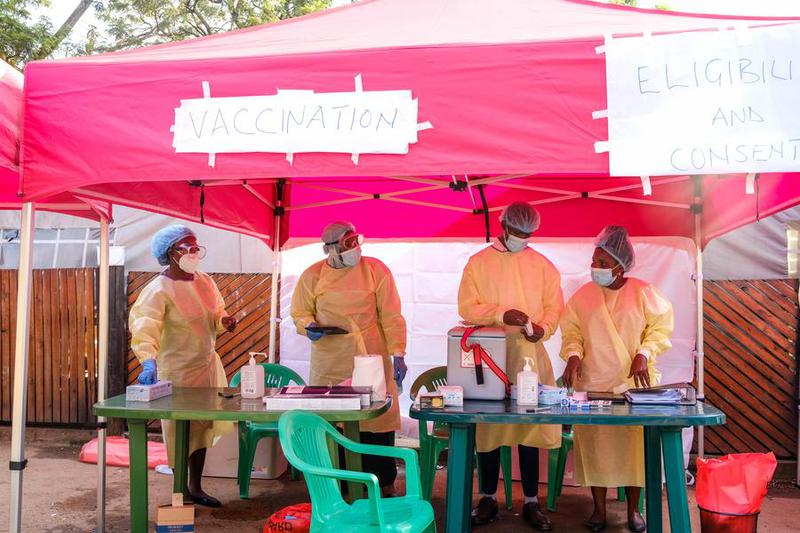 Uganda melaporkan enam kasus