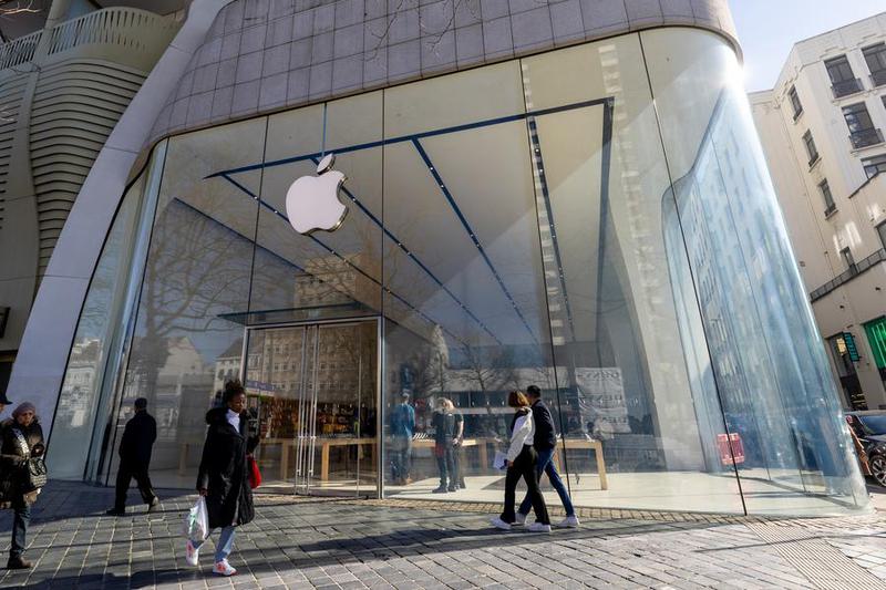 Apple didenda 500 juta