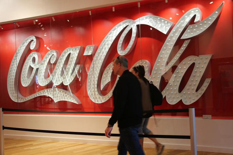 penurunan penjualan Coca-Cola