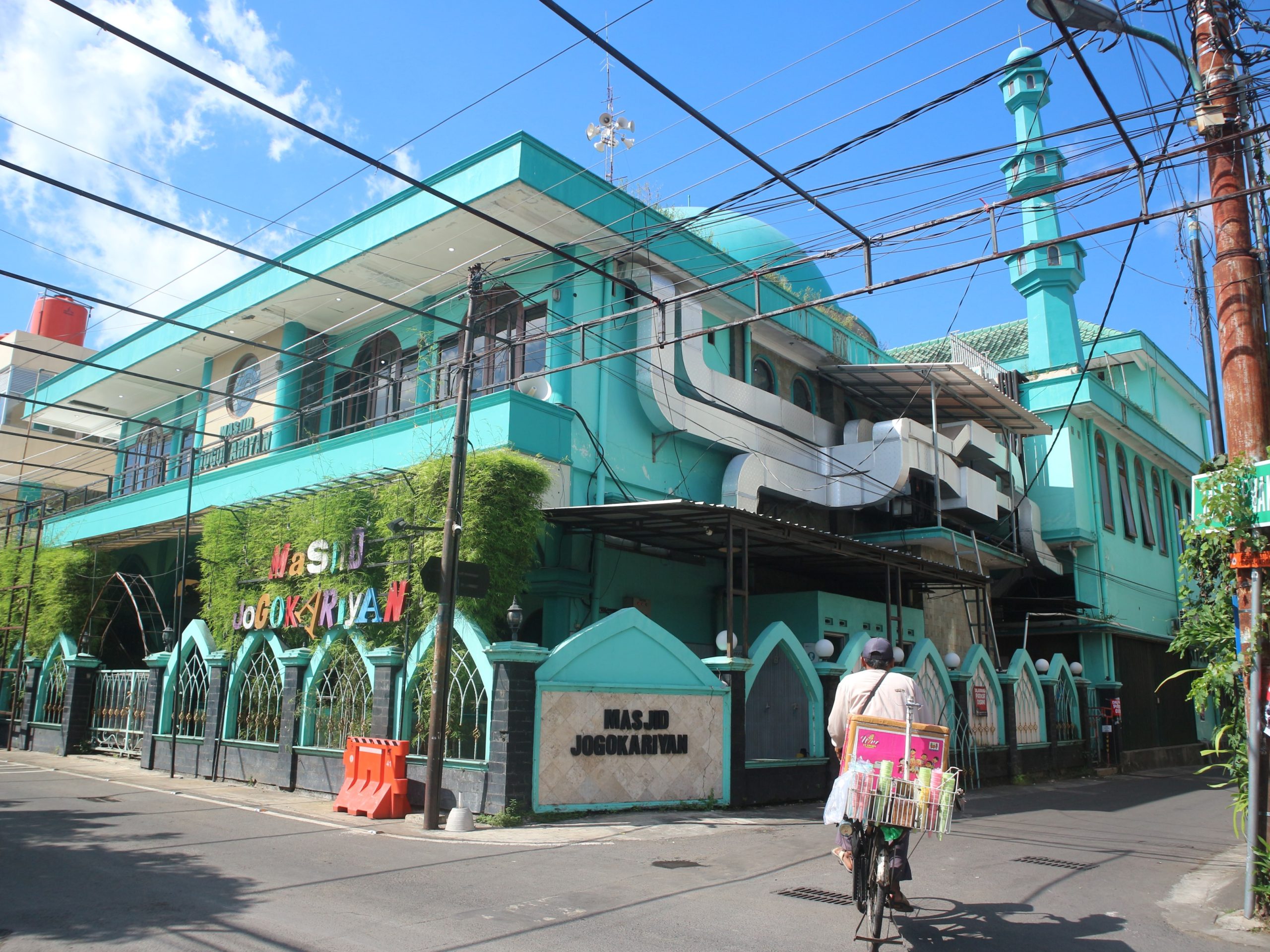 Masjid Jogokariyan juga memiliki