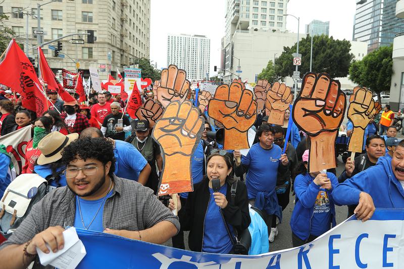 perusahaan-perusahaan publik Amerika