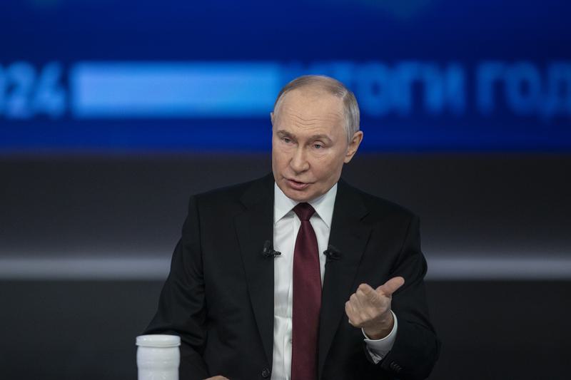 Rusia memperluas secara signifikan
